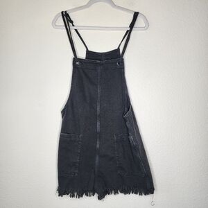 Aerie Frayed Bottom  Short Overalls M